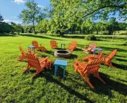 Modern Farmhouse Near Windrock
