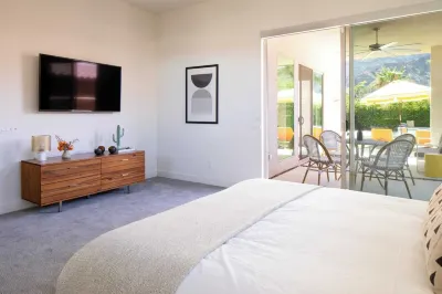 Marilyn by Avantstay Mins to Old Town la Qunita! Hotels near BevMo!