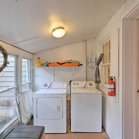 Cozy Lambertville Abode in the Heart of Downtown!