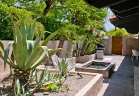 Movie Colony East - Heated Saltwater Pool - 3 King Bd, Views. Downtown 1 mi.