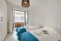 Monopoli Beach House 200 m from the Sea - Happy Rentals - Apartments