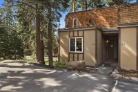 Tahoe City Getaway Minutes From Lake and Activities