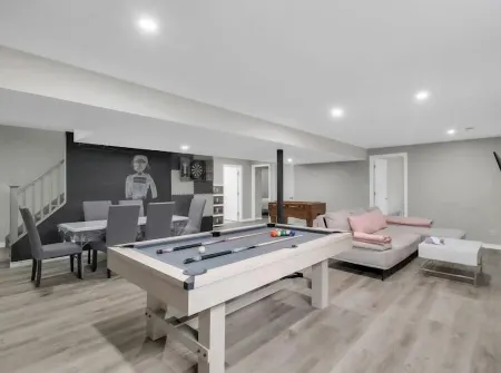 Beautiful bungalow by the water