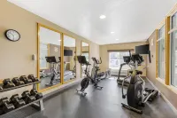 Best Western Plus Riverfront Hotel and Suites - gimnasio
