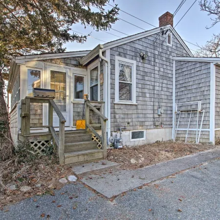 Steps to Cape Cod Canal Pet-Friendly Home