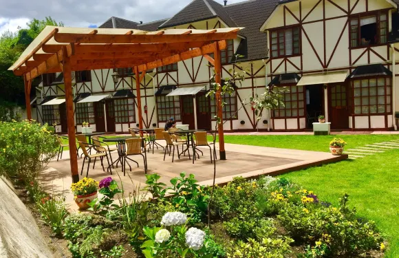 弗魯蒂亞爾酒店