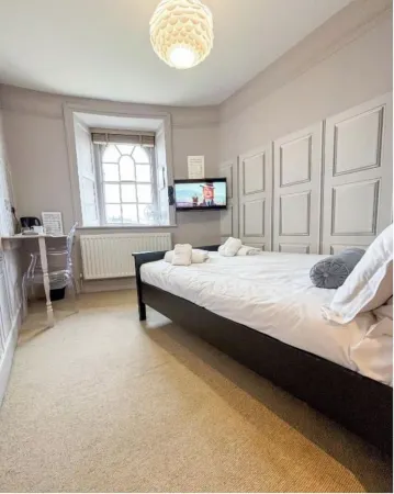 V Rooms Brunswick Square