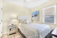 Sunrise Village 215- 2BR 1BA Gulf Front Sleep 6