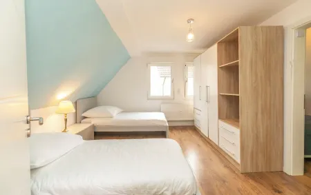 Cozy family house in central location for 4 persons, children free of charge!!!