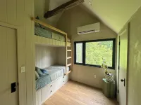 Private 13-Acre Escape — Renovated 3BR Home with Stunning 360° Views Hotels in Hillsdale