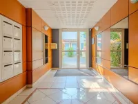 Appartement T2 - Résidence Avec Piscine et Parc Hotels in Marans