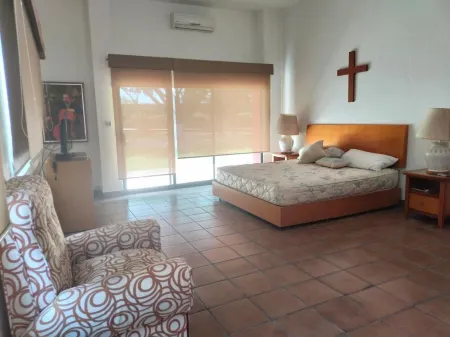 Beautiful Country House Chamilpa in Morelos with AC in Mor. - Sleeps 14