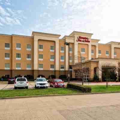 Hampton Inn & Suites Corsicana Hotel Exterior