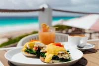 Pink Sands Resort - breakfast