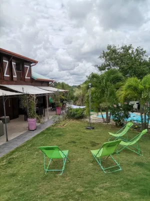 Pretty Romantic Tropical N'est 5mn SURF SPOT from the beach and town center