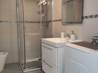 Lovely beachfront studio apartment with garage