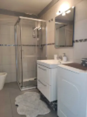 Lovely beachfront studio apartment with garage