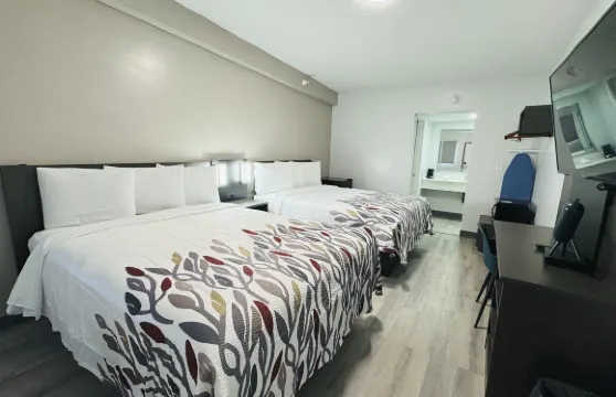 紅屋頂酒店邁阿密，AZ