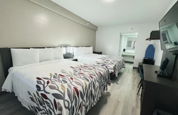 紅屋頂酒店邁阿密，AZ