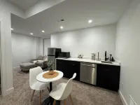 Cozy 1-bedroom apartment in fantastic Denver with WiFi, AC, Laundry and more!