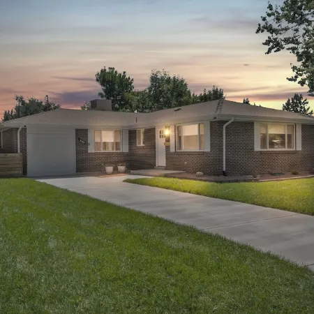 Newly remodeled 5-bedroom house  1.8 mi to Old Town Arvada  Hot Tub, AC