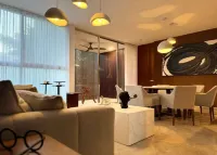 Apartment with pool, gym and park