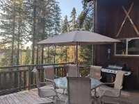 Charming 4-bedroom "Pine Hill Home" in Arnold near Big Trees Park & Bear Valley