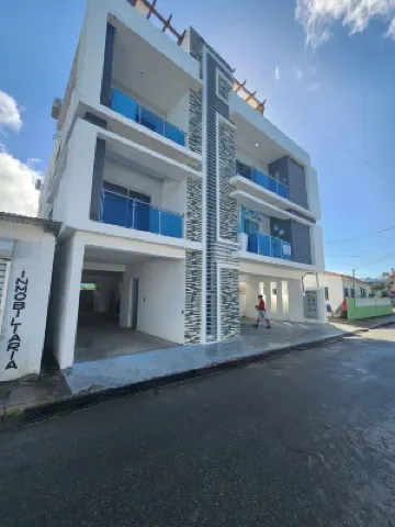 3 bd condo with rooftop across the street from beach! فنادق في 