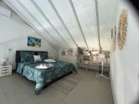 Duplex Sea View, Beach 100m away