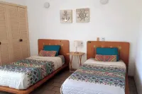 Beach Apartment with Swimming Pool and Tennis Court Hotel a 