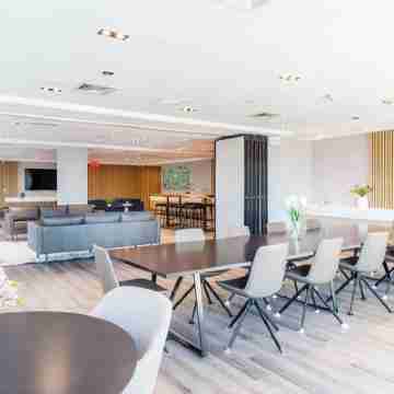 Pristine Studio Apartment in LIC Minutes from Grand Central Others