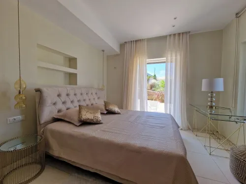 Villa Arian with great sea view, great pool and 6 minutes walk from the beach