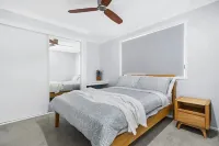 Relaxing Waterfront Oasis with Heated Spa!