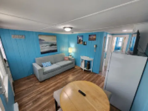 G St Inn Unit 3 Charming 1-bedroom apartment in welcoming Hampton with AC, WiFi