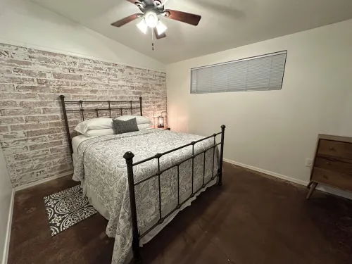 Chula Vista Cottage - Fully stocked, clean and central 1 bed, 1 bath in Tucson