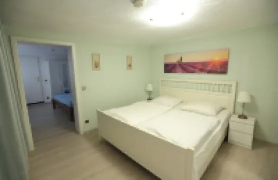 City Apartment 12b - Located right next to the pedestrian zone and Brühl Palace Park 布呂爾酒店
