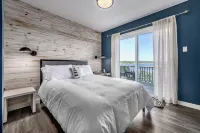 Modern Home Steps from Brewery with Ocean View Hotels in Dildo