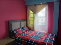 Cozy Luxe Home - Convenient, Quiet Ground Level Supermarket