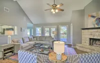 Charming 3-bedroom house with AC, WiFi. Walk to down town historic Boerne Tx