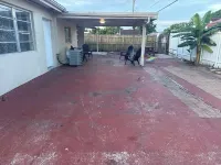 Charming 2-bedroom house in Hialeah with WiFi and AC