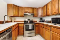 Honu Hale Minutes Away from the Beach!