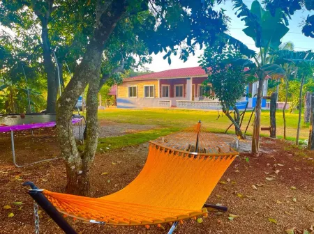 Charming 3-bedroom cabin with WiFi and AC in enchanting Rio San Juan