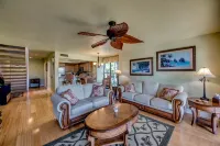 Waterfront condo with easy water access to world class fishing and sightseeing. Hotels in Bokeelia