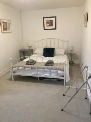 Delightful Granite Barn in the Cornish Countryside