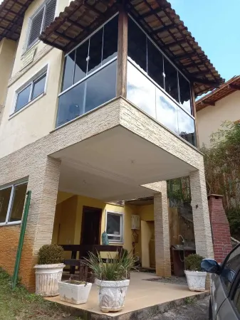 Aluguel por Temporada em Excelente Condomínio Parque das Rosas