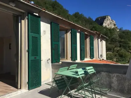 m.a.r.e. appartemto Отели в г. Calice Ligure