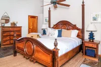 Luxury Villa In A Private Beachfront Oasis, W/ Tennis, Pickleball, Dock/ Pool!