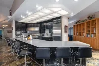 Yosemite & Bass Lake 6 bedrooms, sleeps 18 - Coarsegold Villa Hotels in Coarsegold