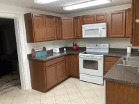 Charming 1-bedroom cottage in delightful Brooksville with AC, WiFi - 2-Star
