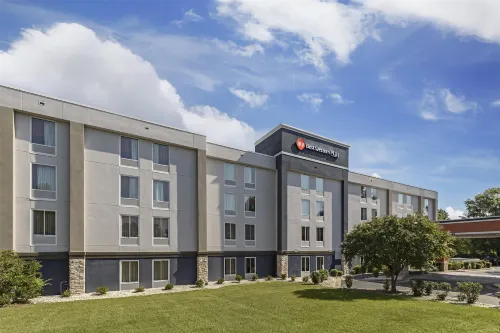 Best Western Plus Lexington Inn - 3-Star